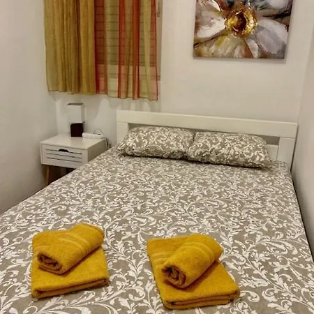 Nikola * 希贝尼克