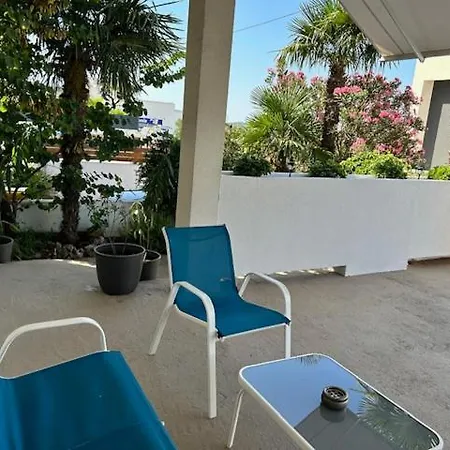 Nikola * 希贝尼克